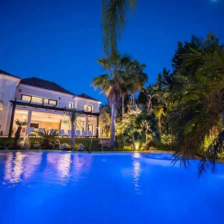 Blue Lagoon Villa