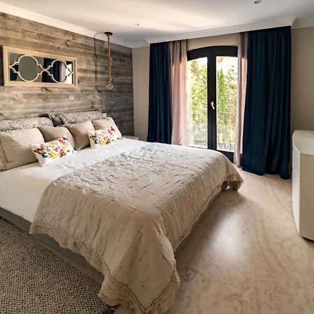 Blue Lagoon Villa Marbella