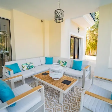 Blue Lagoon Villa Marbella