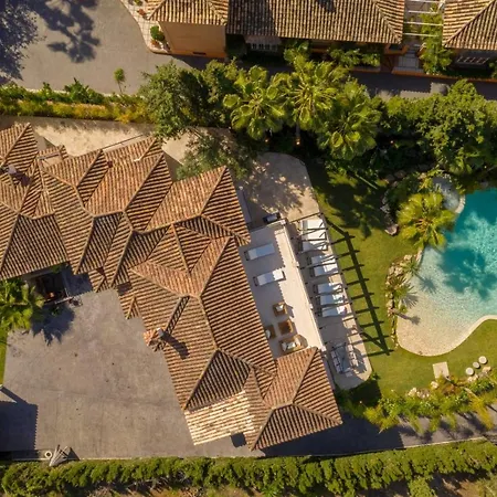 Blue Lagoon Villa *